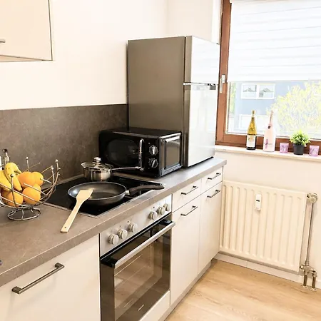 Modernes Fuer 6 Personen Nahe Messe & Apartamento