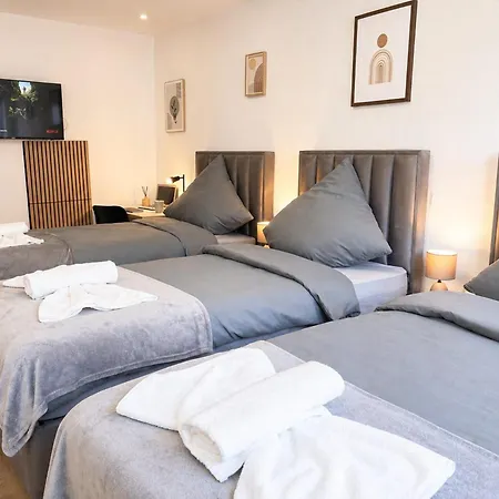 Modernes Fuer 6 Personen Nahe Messe & * Essen